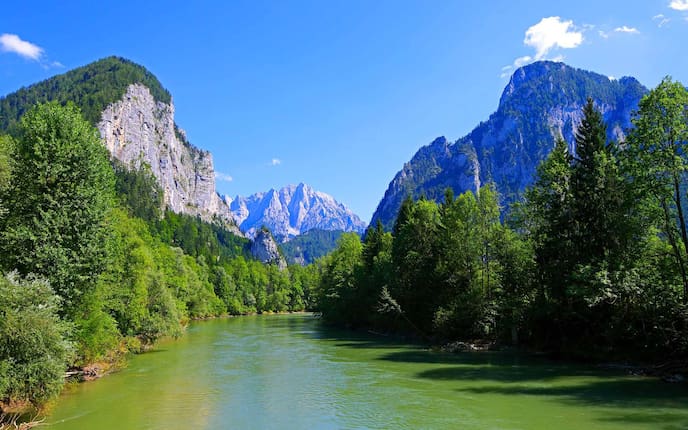 Fluss Enns und Nationalpark Gesäuse