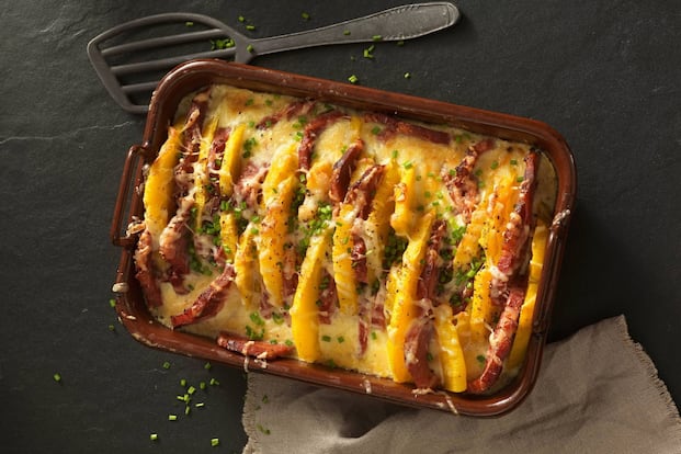 Steckrübengratin mit Geselchtem - 1:50 h - Rezept - Servus